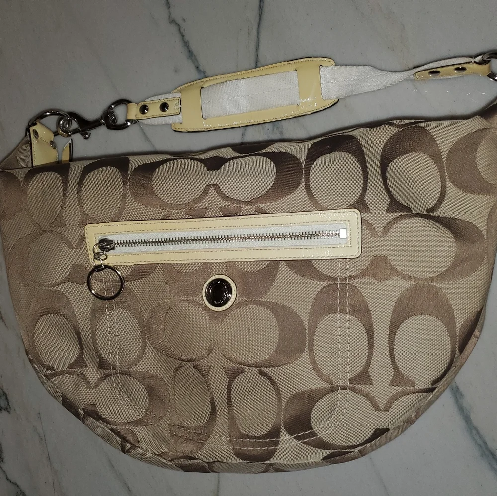 Coach Bag, Coach Signature Canvas Handbag Tan ,brown , yellow. Vintage. - Picture 3 of 16